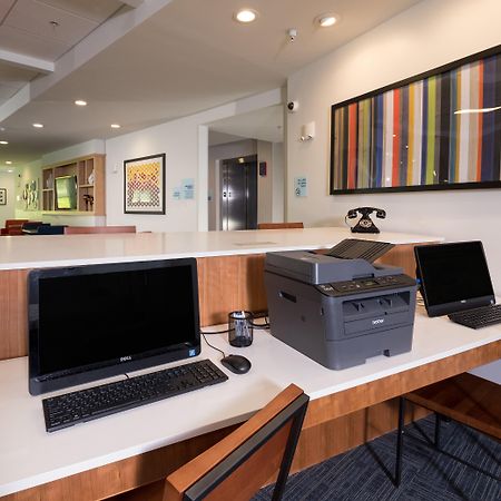 Holiday Inn Express & Suites - Portage By Ihg Exterior foto