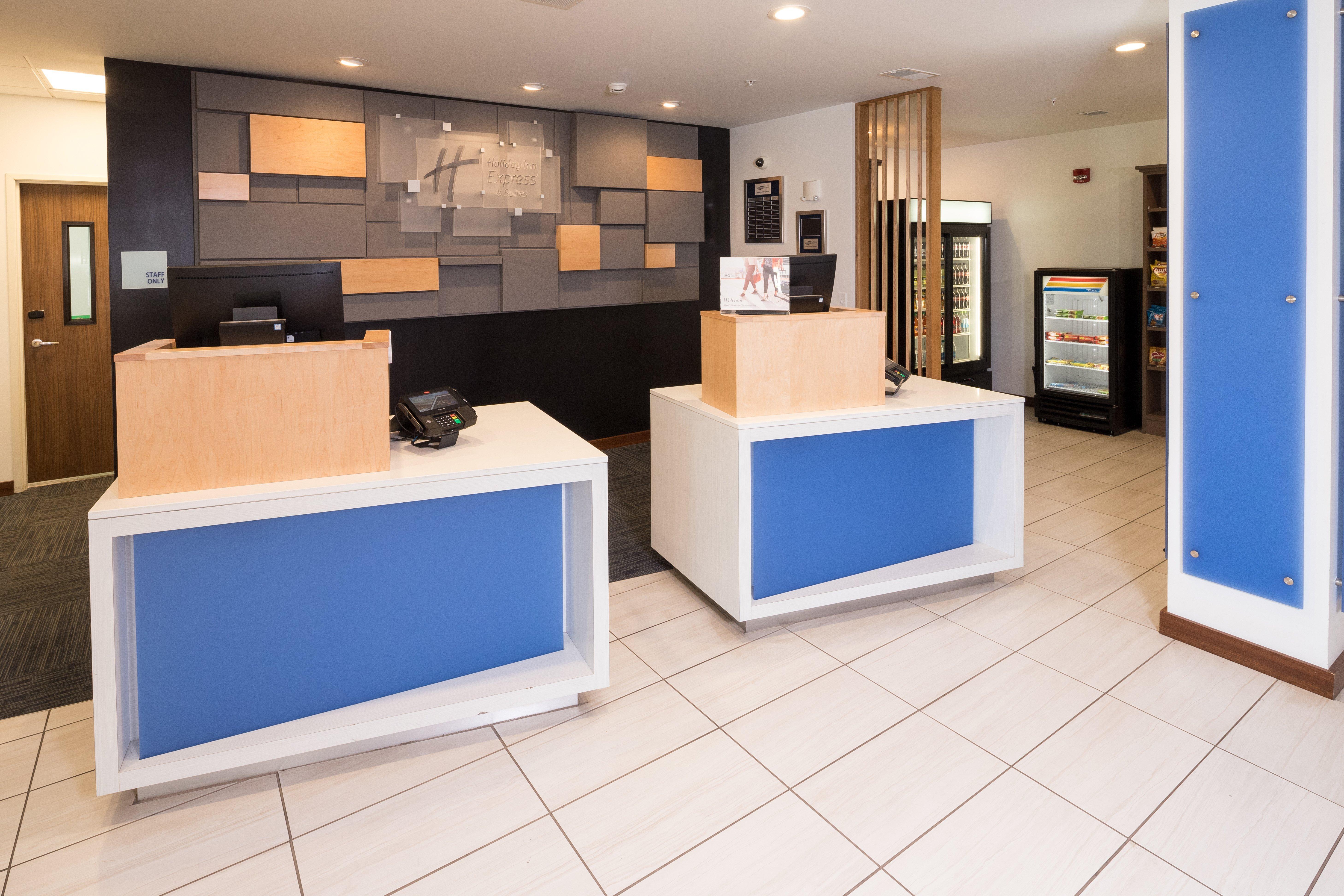 Holiday Inn Express & Suites - Portage By Ihg Exterior foto